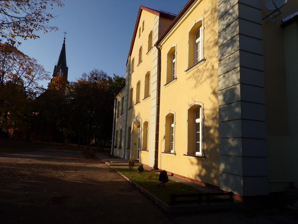 Apartament Parkowy ケントシン エクステリア 写真