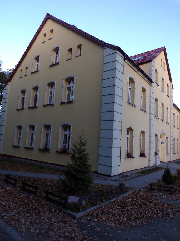 Apartament Parkowy ケントシン エクステリア 写真