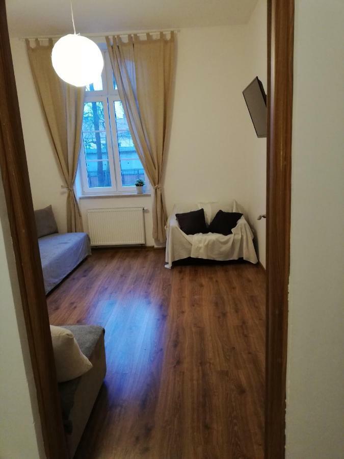 Apartament Parkowy ケントシン エクステリア 写真